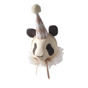 LOVE ME DECORATION - PANDA VANILLA WITH A HAT
