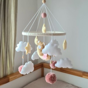 KARUZELA DO ŁÓŻECZKA MIŚKA NA KSIĘŻYCU - MARMYS FELT STUDIO