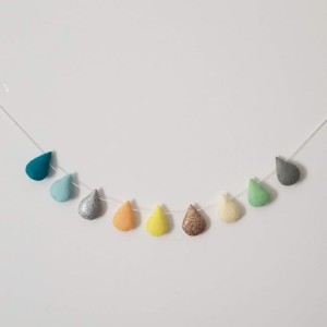 GIRLANDA KOLOROWE KROPELKI - MARMYS FELT STUDIO