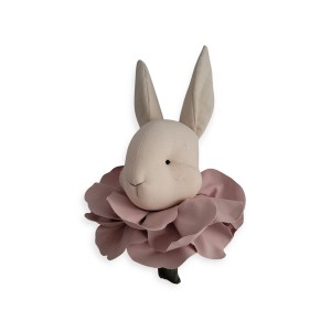 Dekoracja na ścianę do pokoju dziecka Królik jasno beżowy w kwiatku pudrowym – Love Me Decoration