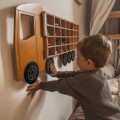 półka do pokoju chłopca w kształcie tira