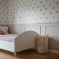 Stylowe białe łóżko młodzieżowe Babushka 120x200 cm marki Wood Luck Design