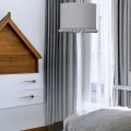 mini lampa z pomponami do pokoju dziecka (2).jpg