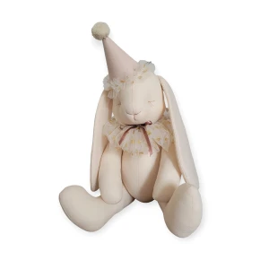 Dekoracja do pokoju dziecka Królik jasno beżowy w kołnierzu – Love Me Decoration