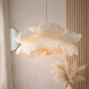 LAMPA SUFITOWA DLA DZIEWCZYNKI KREMOWY KWIAT PEONIA ŚREDNICA 60-70 CM - MARMYS FELT STUDIO