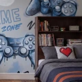 Pokój gracza z tapetą Gaming Niebieska i motywem konsoli
