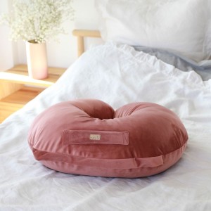 BABYLY - PODUSZKA DO KARMIENIA VELVET BRUDNY RÓŻ