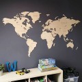 mapa świata ze sklejki z nazwami państw