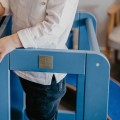 niebieski kitchen helper z tablicą meowbaby