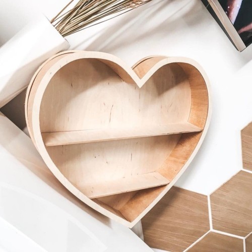 heart shelf for kids