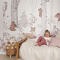 mural forest girls