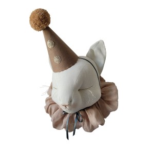 Dekoracja na ścianę do pokoju dziecka kot śmietankowy w czapce – Love Me Decoration