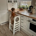 kitchen helper m