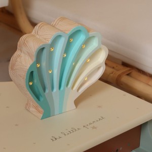 LITTLE LIGHTS - SEASHELL LAMP BERMUDA'S SKY
